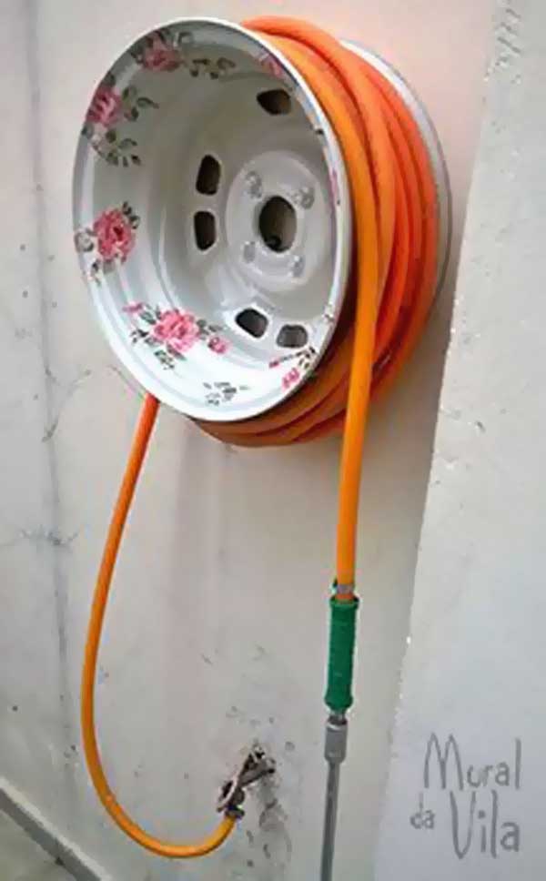 tire-rim-to-hose-holder