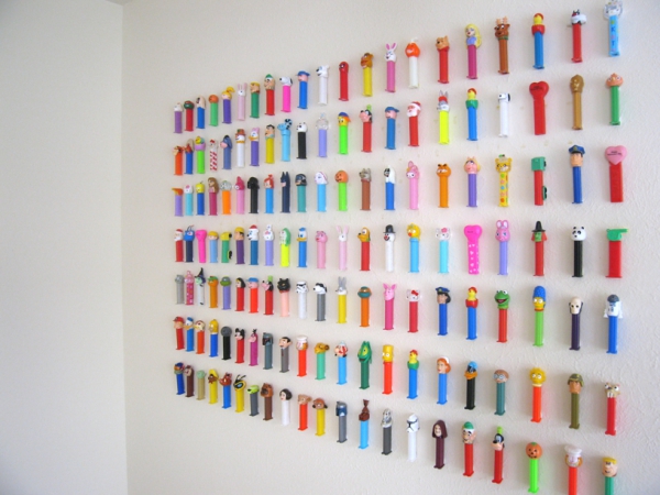 pez-candy-container-display