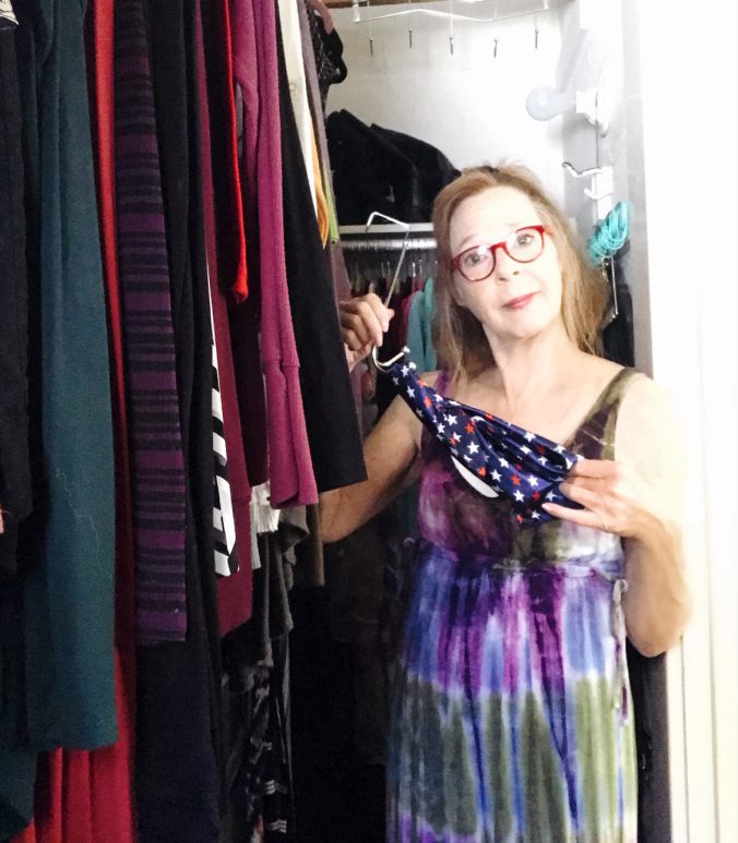 organize clothes closet